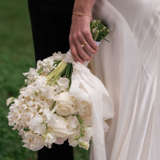 bride's wedding bouquet