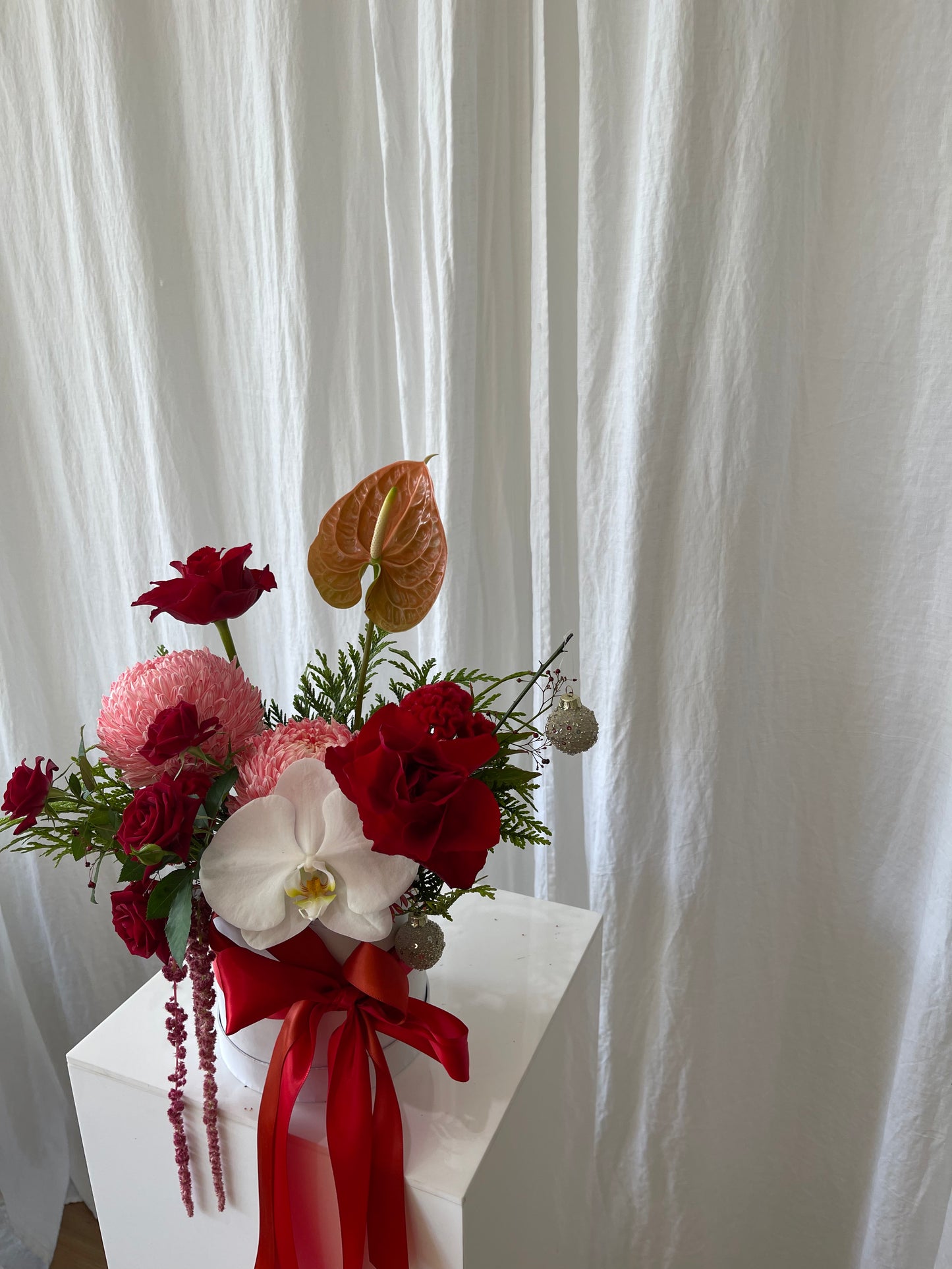 Christmas hat box bouquet Sunshine Coast