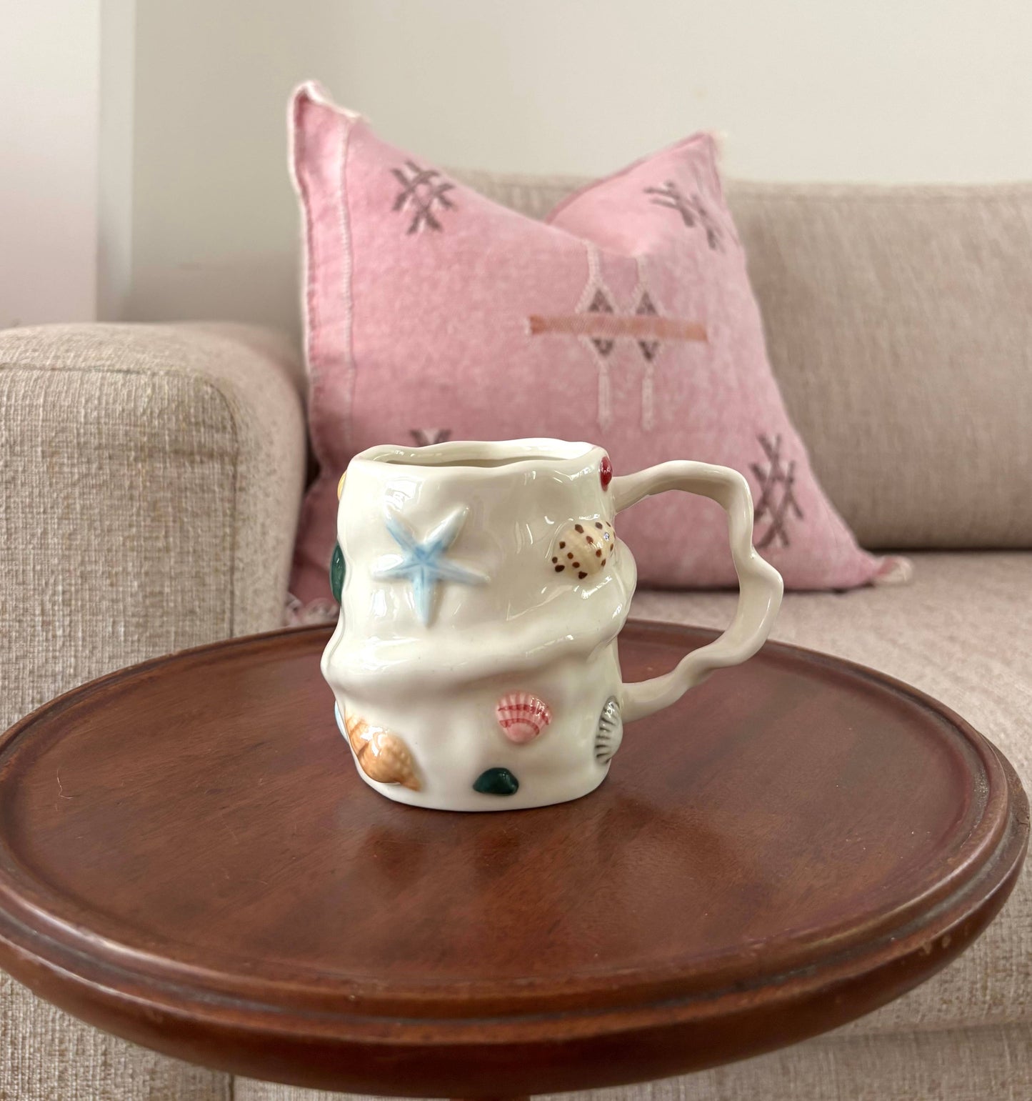 Hand-painted seashell mug stoneware ceramic