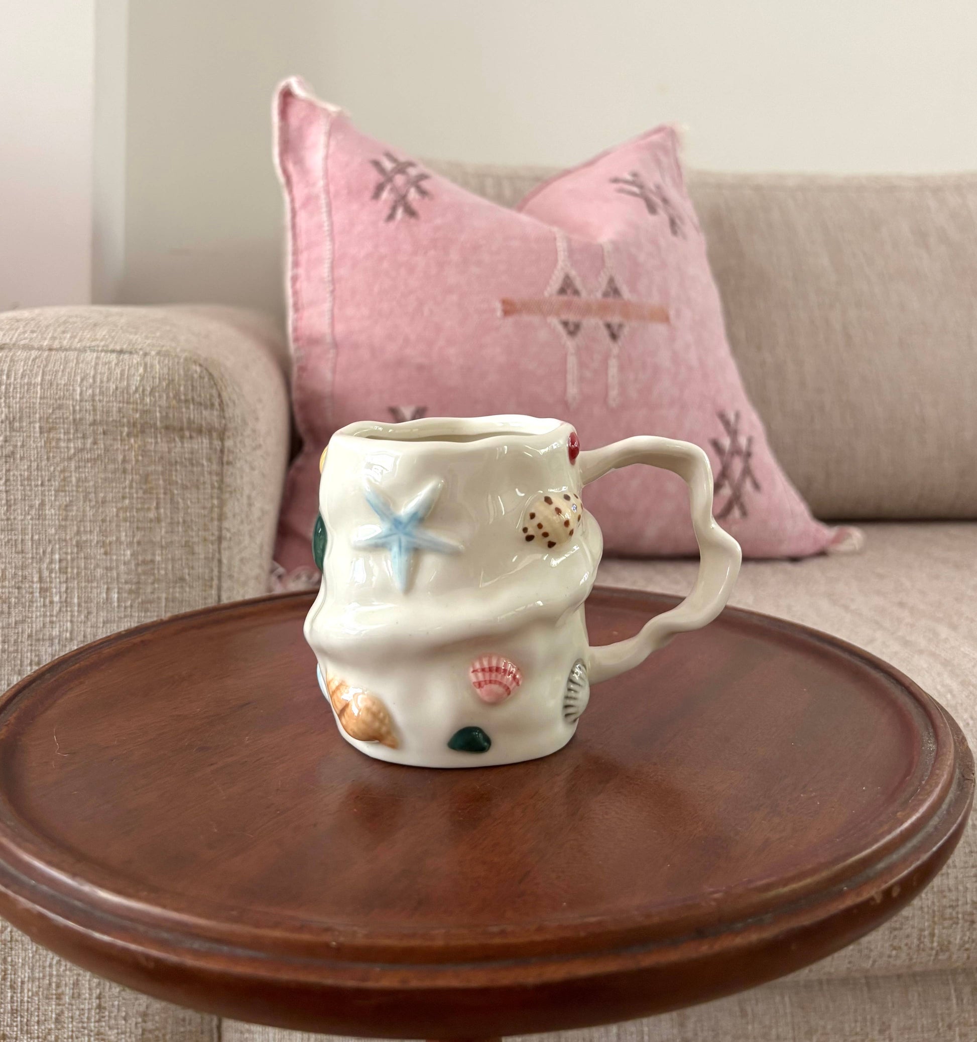 Hand-painted seashell mug stoneware ceramic
