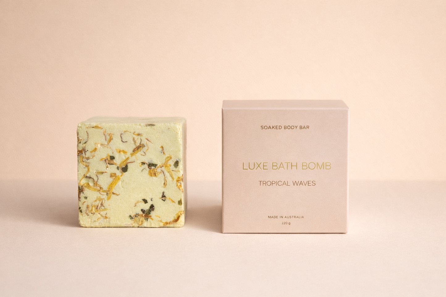 luxe bath bomb Grapefruit, Sweet Orange and Passionfruit essential oils