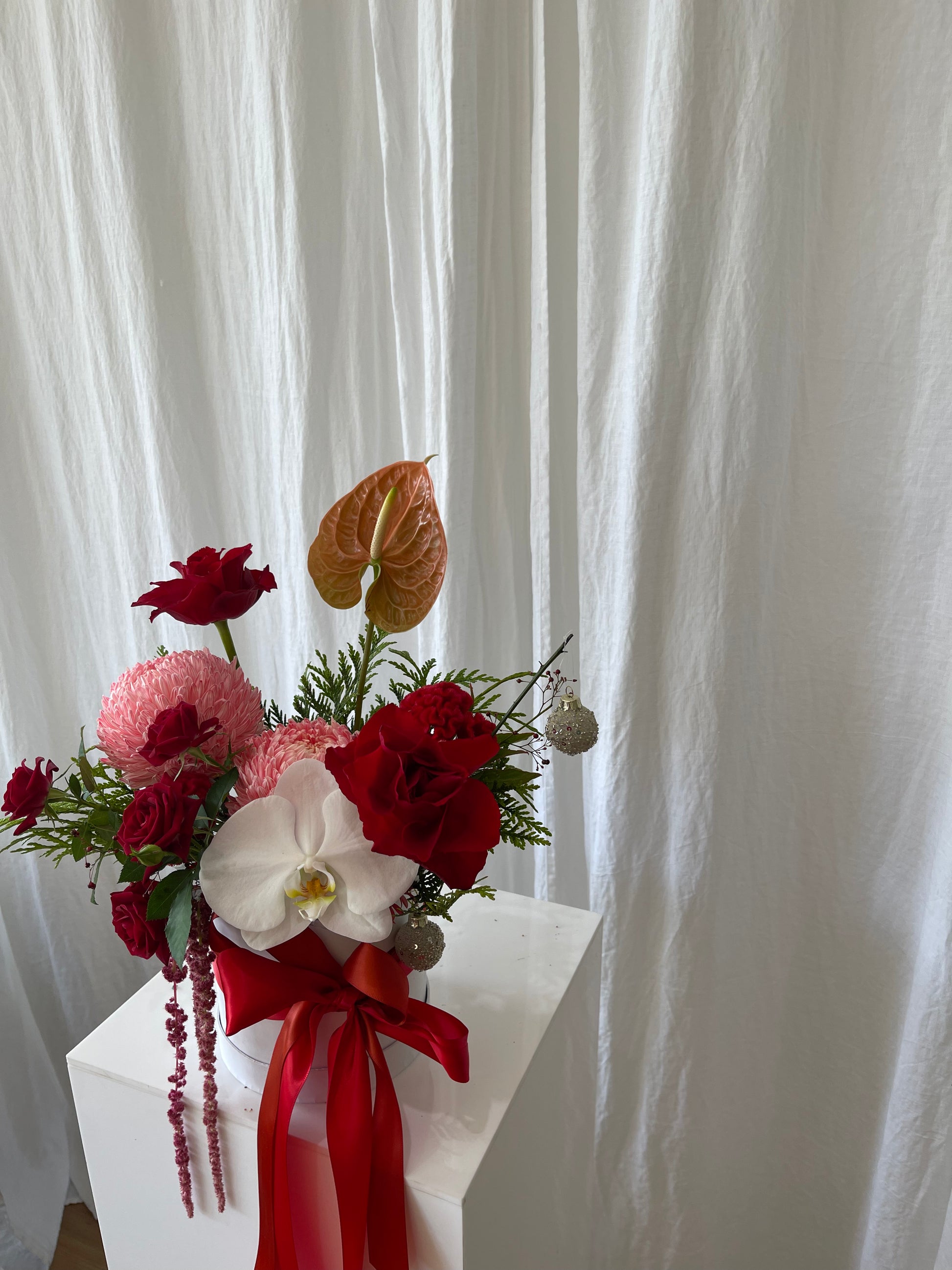 Christmas hat box bouquet Sunshine Coast
