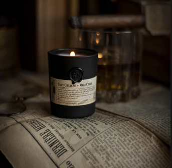 Blanc + Nero Cozy Château + Malt Cigar candle