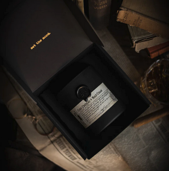 Blanc + Nero Cozy Château + Malt Cigar candle