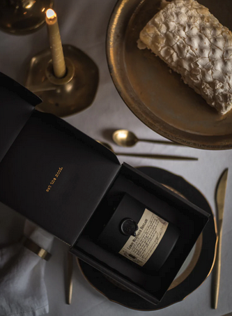 Blanc + Nero Lemon Meringue Roulade Candle