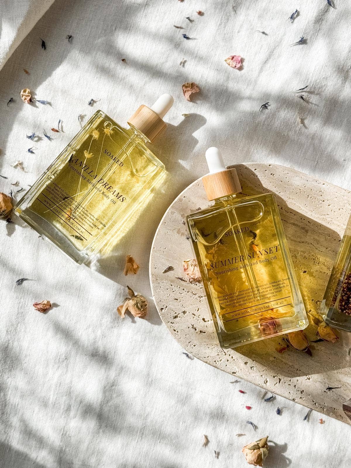 nourishing bath and body oils  100ml Soaked Body Bar